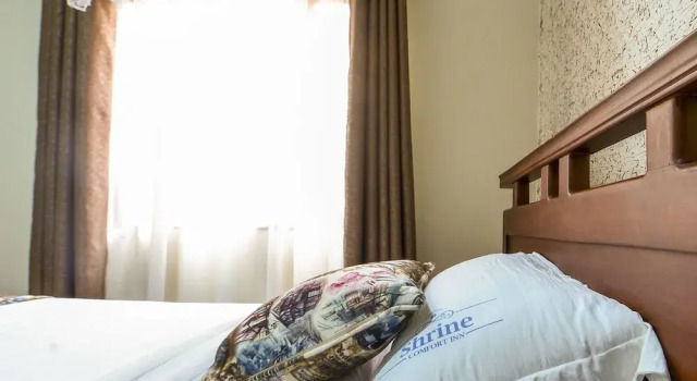 Shrine Comfort Inn