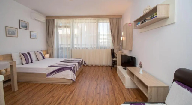 Двухместный номер Standard с балконом South Beach Apartment