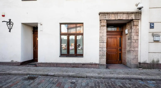 Old Riga Kaleju Studio Apartment With Terrace, Rezerwuj Apartament Hotele w Riga z parkingiem, Parking