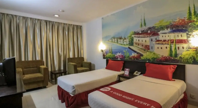 NIDA Rooms Ratulangi 17 Trans Studio, Prenota Hotel Hotel a Sulawesi con parcheggio, Parcheggio