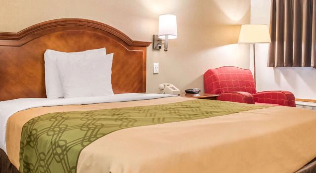 Двухместный номер Econo Lodge Holland - Toledo