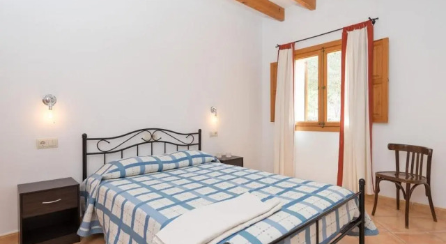 Ses Coves, Book Hotel Santa Eugenia Majorca