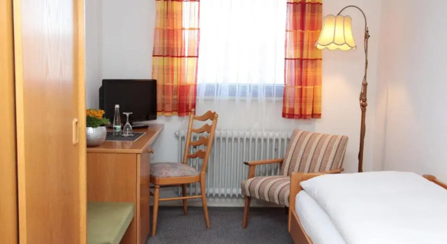 Номер Standard Hotel an der Sonne & Restaurant Zum Schneiger
