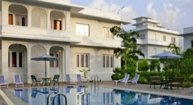 Udai Vilas Palace, Buchen Sie Hotel Agra Uttar Pradesh