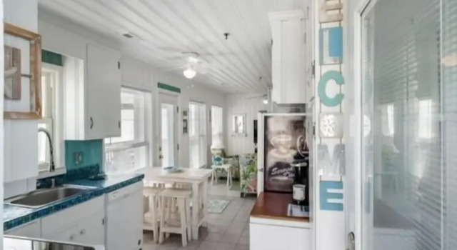 Вилла Margaritaville 2 Bedroom Home by RedAwning
