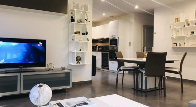 Design Standing Apt In Aix