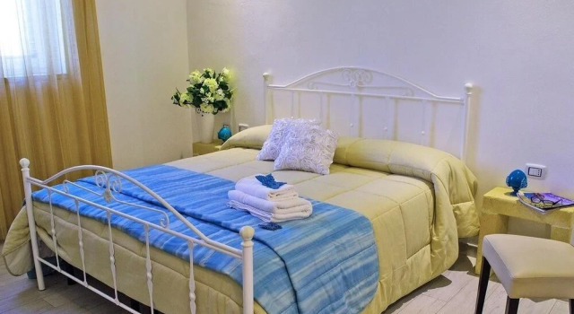 Deluxe Zimmer Hotel Reverse