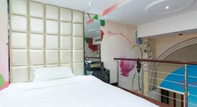 Люкс Zexuan Boutique Hotel (Subway Station Store, Zhenping Road, Shanghai)