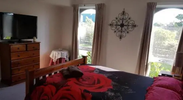 Kings Cottage, Забронировать Дом для отпуска Пейнсвилл Gippsland, рядом с Aquamania Water Sports