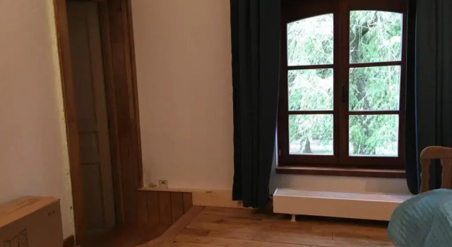"A la petite éolienne", Book Lejlighed Hoteller i Wallonia med parkering, Parkering