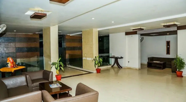 Oyo 3823 Marigold Club, Забронировать Отель Отели штата Махараштры 3 звезды, 3*