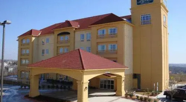 Кровать в общем номере La Quinta by Wyndham Fort Worth - Lake Worth
