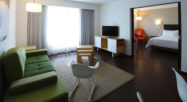 Полулюкс Fiesta Inn Cuautitlan