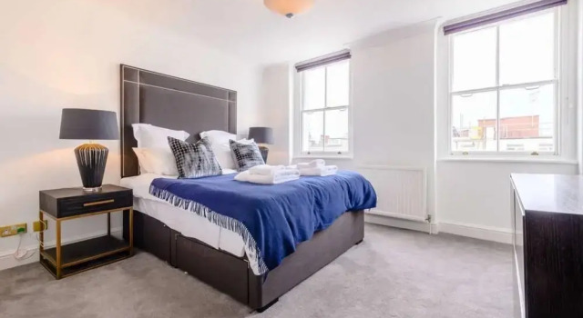 Spacious 2 Bedroom Flat in Kensington, Забронировать Отель Лондон Большой Лондон, рядом с St George's Campden Hill