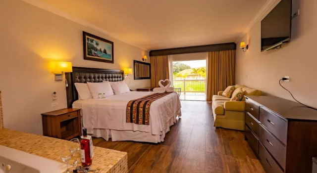 Люкс Bella Terra Laguna Azul Resort & Spa