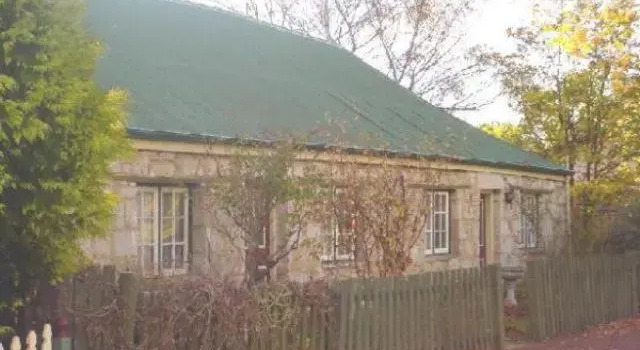 Коттедж с 3 комнатами Colonial Cottages of Ross