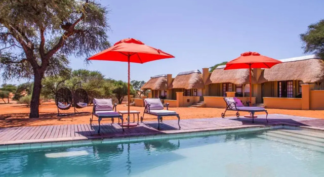 Zebra Kalahari Lodge, Rezervasyon Tatil Evi Hoachanas Mariental Rural