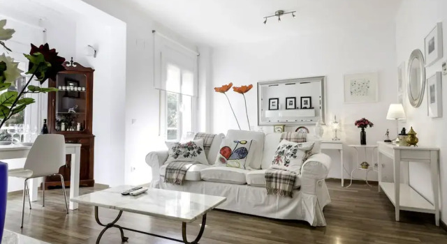 Montjuic Apartment, Забронировать Апартаменты/квартира Сантс-Монжуик , рядом с Парк скульптур