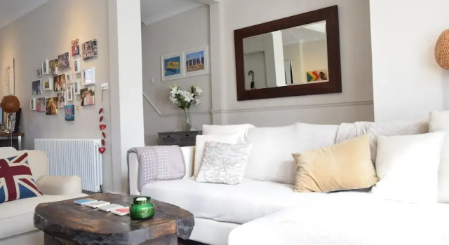 2 Bedroom House in Fulham, Забронировать Дом для отпуска Коттеджи Лондона, рядом с Городской музей полиции, Коттедж