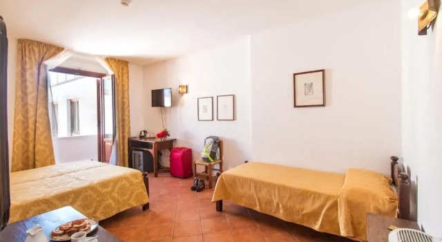 Трёхместный номер Standard Hotel Il Querceto