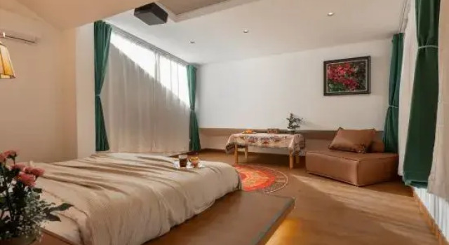 Люкс Ruhua Zaiye · Breeze Fengyin Snow Mountain French Art Vacation Boutique Stay (Shuhe Old Town)