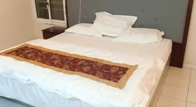 hotel ghusun, Buchen Sie Hotel Al Aziziyah 