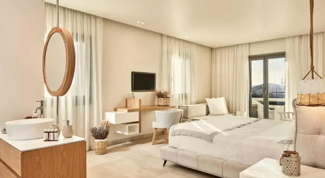 Люкс с джакузи с видом на море 18 Grapes Hotel