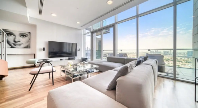 Prime Difc Duplex With Iconic Skyline Views
