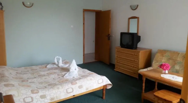 Nely Family Hotel, Забронировать Отель Поморие Burgas Coast
