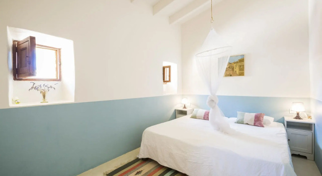 Residence by G Villa Calicant