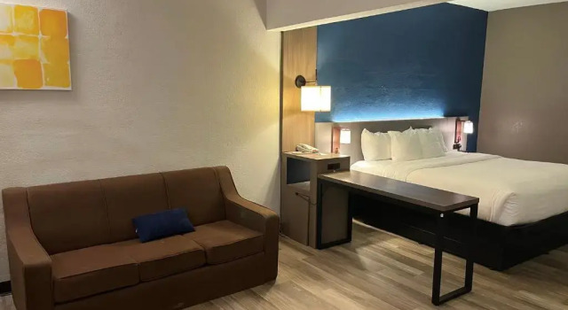 Люкс Comfort Suites Clearwater - Dunedin
