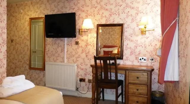 Номер Standard The Bear Hotel