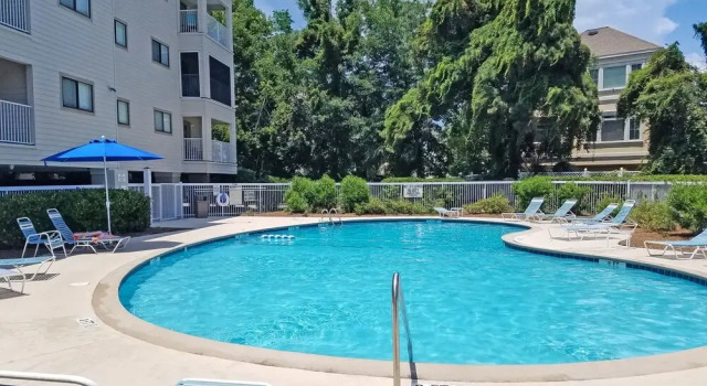 William Hilton #4305 - 2 Br Condo