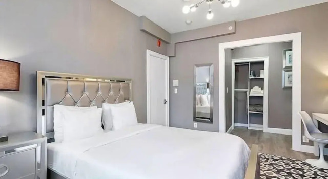 Premier Suites - Bay Village