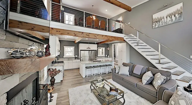 Lavish W/ Hot Tub - Near Asheville, Skiing 3 Bedroom Home, Забронировать Дом для отпуска Уивервилл Аппалачи