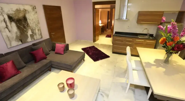 Апартаменты Delora Hotel and Suites
