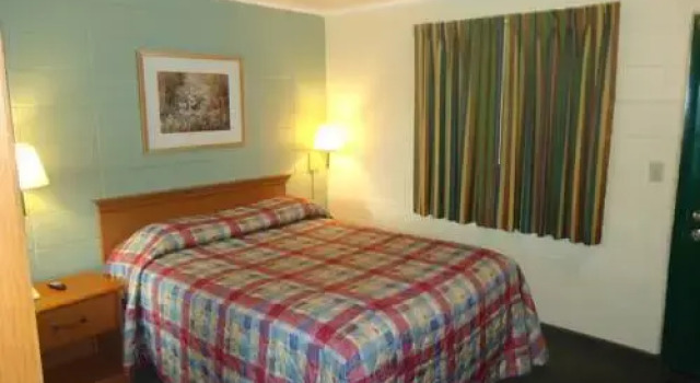 Tower Motel, Buchen Sie Motel Motels in Green Bay, Motel