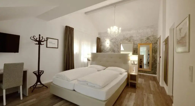 Полулюкс Hotel Teutschhaus