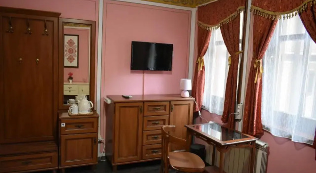 Двухместный номер Standard с видом на сад Family Hotel at Renaissance Square