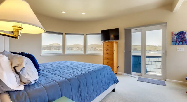 Dreamy Sonoma Coast Home w/ Waterfront Views, Rezerwuj Dom wakacyjny Hotele w Bodega z parkingiem, Parking