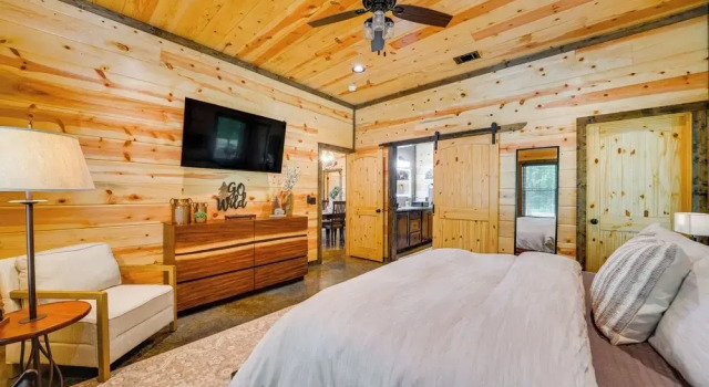 Broken Bow Cabin Near Choctaw Casino: Hot Tub!, Boek Vakantiehuis Broken Bow Oklahoma