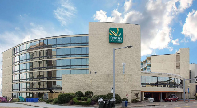 Quality Inn & Suites Oceanfront, Buchen Sie Hotel Neue Hotels in Virginia