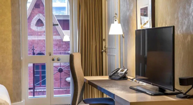 Четырёхместный номер Classic InterContinental Melbourne The Rialto by IHG