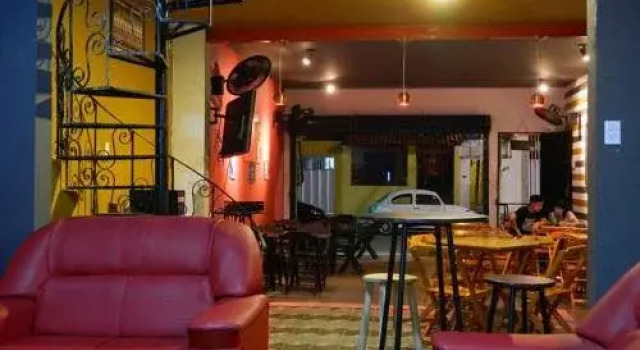 At Home Hostel & Pub