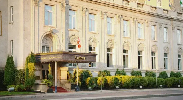 Люкс The Hotel Saskatchewan, Autograph Collection