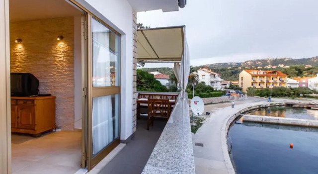Апартаменты с видом на море Apartmani Maris