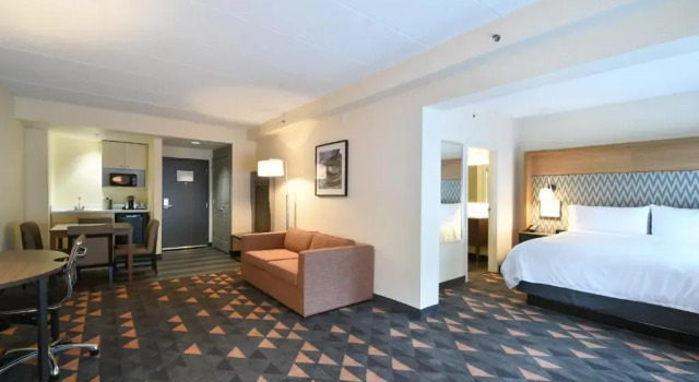 Номер Executive Holiday Inn Fredericksburg - Conference Center by IHG