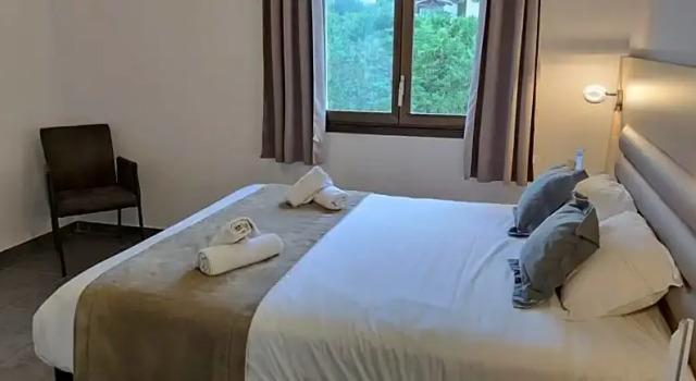 Полулюкс Hotel Perla Riviera