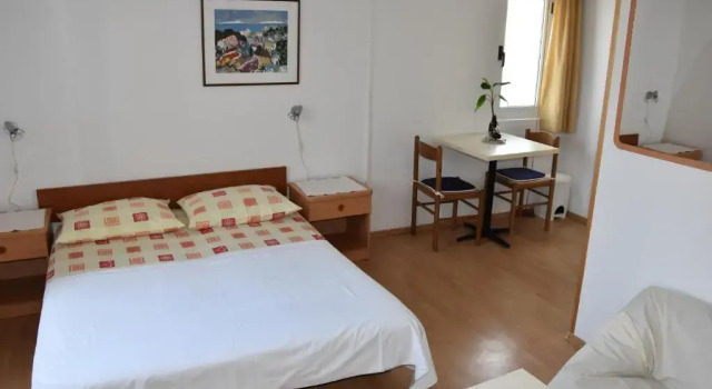 Студия с балконом и с красивым видом из окна Apartments Mistral Orebic