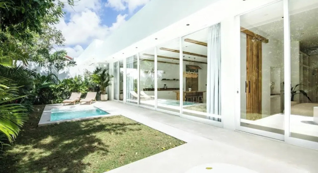 Вилла Stylish 2BR Villa, 5min to Bingins Beach Bliss